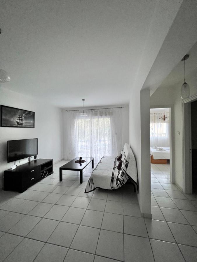 Paphos Iris Village מראה חיצוני תמונה