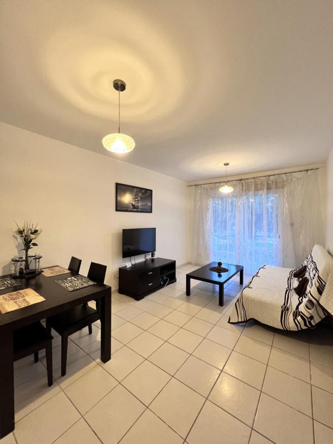 Paphos Iris Village מראה חיצוני תמונה