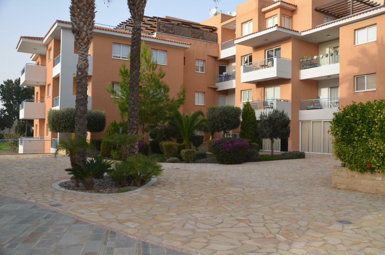 Paphos Iris Village מראה חיצוני תמונה