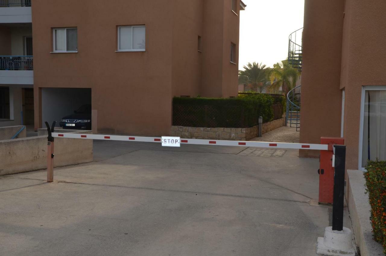 Paphos Iris Village מראה חיצוני תמונה